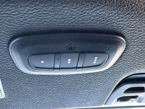 Used 2021 Jeep Wrangler Unlimited Sahara w/ Uconnect 4C Nav & Sound Group image 27