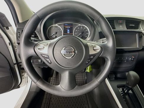 Used 2019 Nissan Sentra S FWD image 11