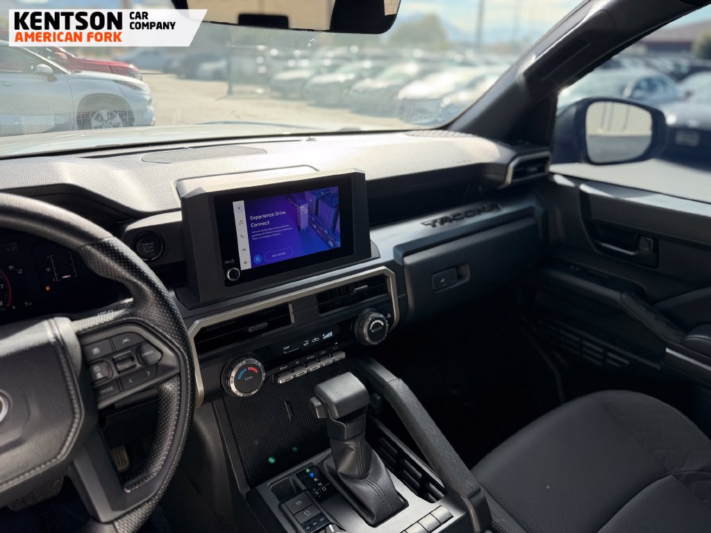 Used 2025 Toyota Tacoma SR5 AWD/4WD image 21