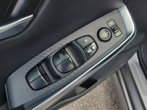 Used 2023 Nissan Sentra SR w/ Midnight Edition Package FWD image 17