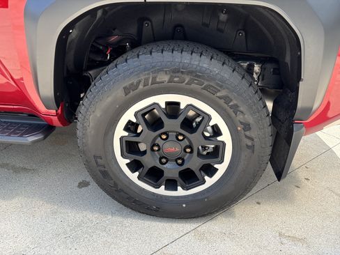Used 2026 Toyota 4Runner TRD Off-Road Premium AWD/4WD image 34