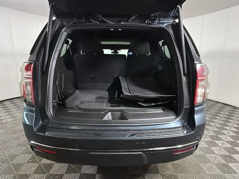 Used 2021 Chevrolet Suburban RST w/ Luxury Package AWD/4WD image 32