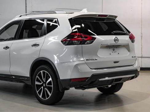 Used 2018 Nissan Rogue SL w/ Premium Package AWD/4WD image 15