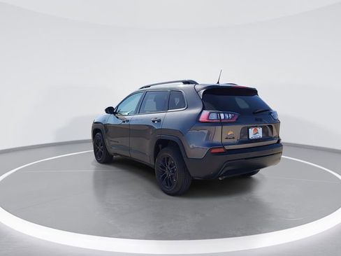 Used 2023 Jeep Cherokee Altitude Lux image 6