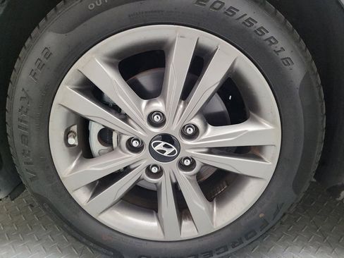 Used 2018 Hyundai Elantra SEL w/ Cargo Package FWD image 31