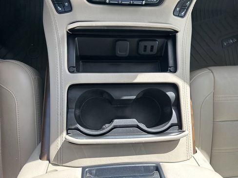 Used 2019 GMC Yukon Denali image 7