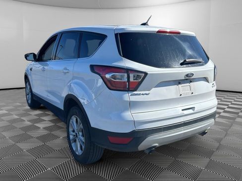 Used 2017 Ford Escape SE w/ SE Cold Weather Package FWD image 5