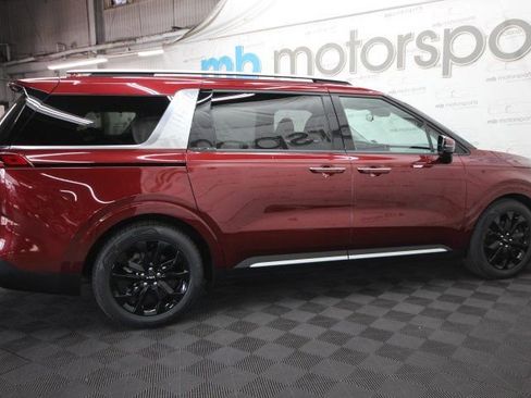 Used 2022 Kia Carnival SX image 7
