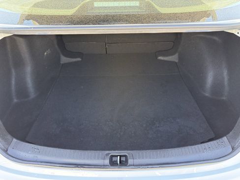 Used 2024 Toyota Corolla LE image 30