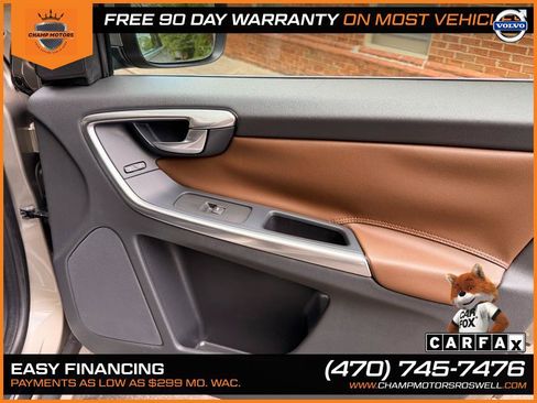 Used 2015 Volvo XC60 T5 Premier w/ Proximity Package FWD image 32