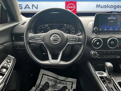 Used 2023 Nissan Sentra SV FWD image 8