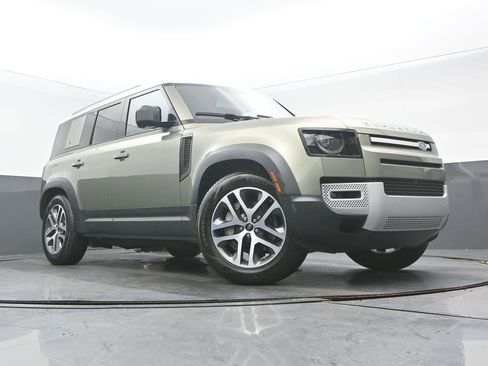 Used 2020 Land Rover Defender 110 HSE image 28