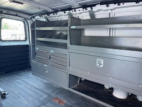 Used 2014 Chevrolet Express 1500 RWD image 27