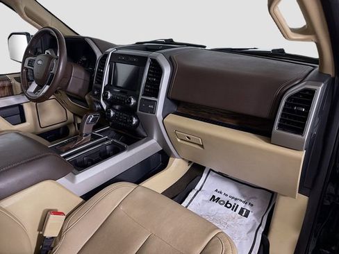 Used 2019 Ford F150 Lariat w/ Equipment Group 502A Luxury image 29