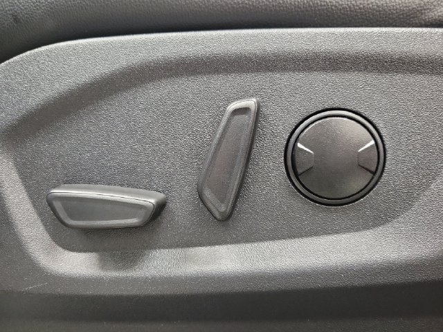 Certified 2024 Ford Edge Titanium AWD/4WD image 19
