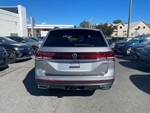New 2026 Volkswagen Atlas SE image 3