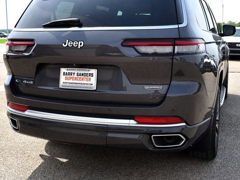 Used 2022 Jeep Grand Cherokee L Summit AWD/4WD image 11