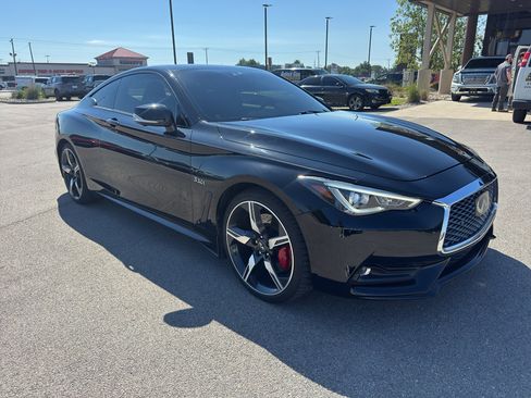 Used 2018 INFINITI Q60 Red Sport 400 w/ Sensory Package 3.0T Sport AWD/4WD image 1