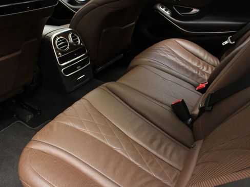 Used 2014 Mercedes-Benz S 550 Sedan image 22