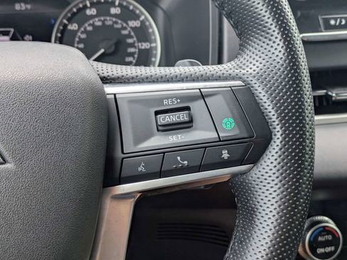 Used 2024 Mitsubishi Outlander SE FWD image 27