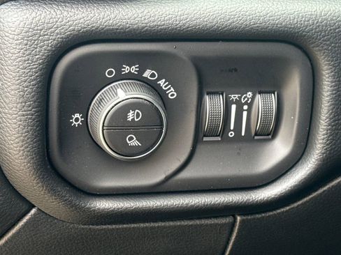New 2026 RAM 2500 Laramie w/ Night Edition AWD/4WD image 23