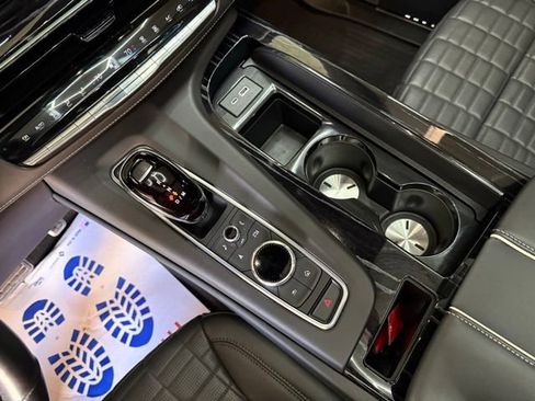 Used 2023 Cadillac Escalade V image 30