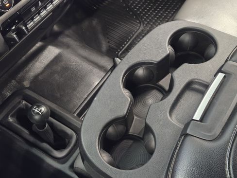 Used 2023 RAM 2500 Tradesman w/ Chrome Appearance Group image 19