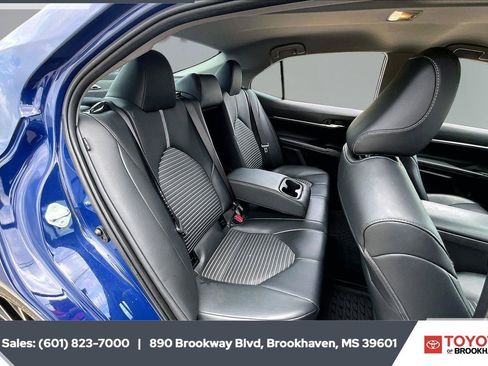 Used 2024 Toyota Camry SE FWD image 20
