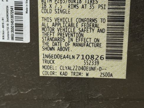 Used 2020 Nissan Frontier SV w/ Midnight Edition Floor Mats image 32