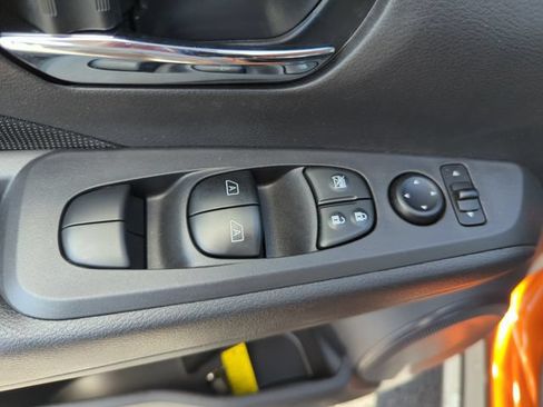 Certified 2023 Nissan Kicks SV FWD image 33