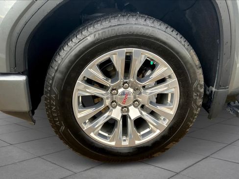 Used 2021 GMC Sierra 1500 Denali w/ Technology Package RWD image 10