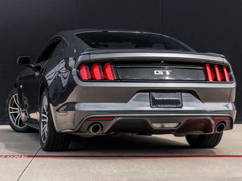 Used 2016 Ford Mustang GT RWD image 6