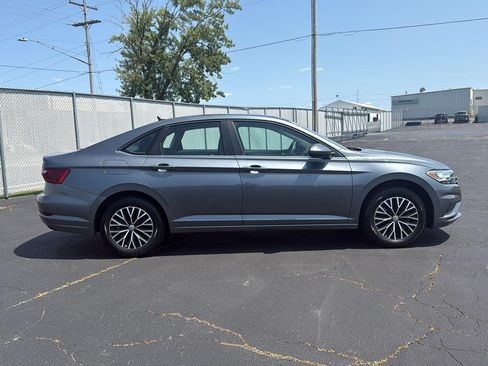 Used 2020 Volkswagen Jetta SE w/ SE Cold Weather Package FWD image 8