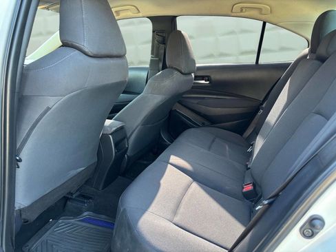 Used 2021 Toyota Corolla LE FWD image 16