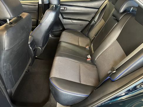 Used 2018 Toyota Corolla SE FWD image 21