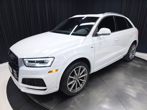 Used 2018 Audi Q3 2.0T Premium Plus w/ Premium Plus Package AWD/4WD image 45