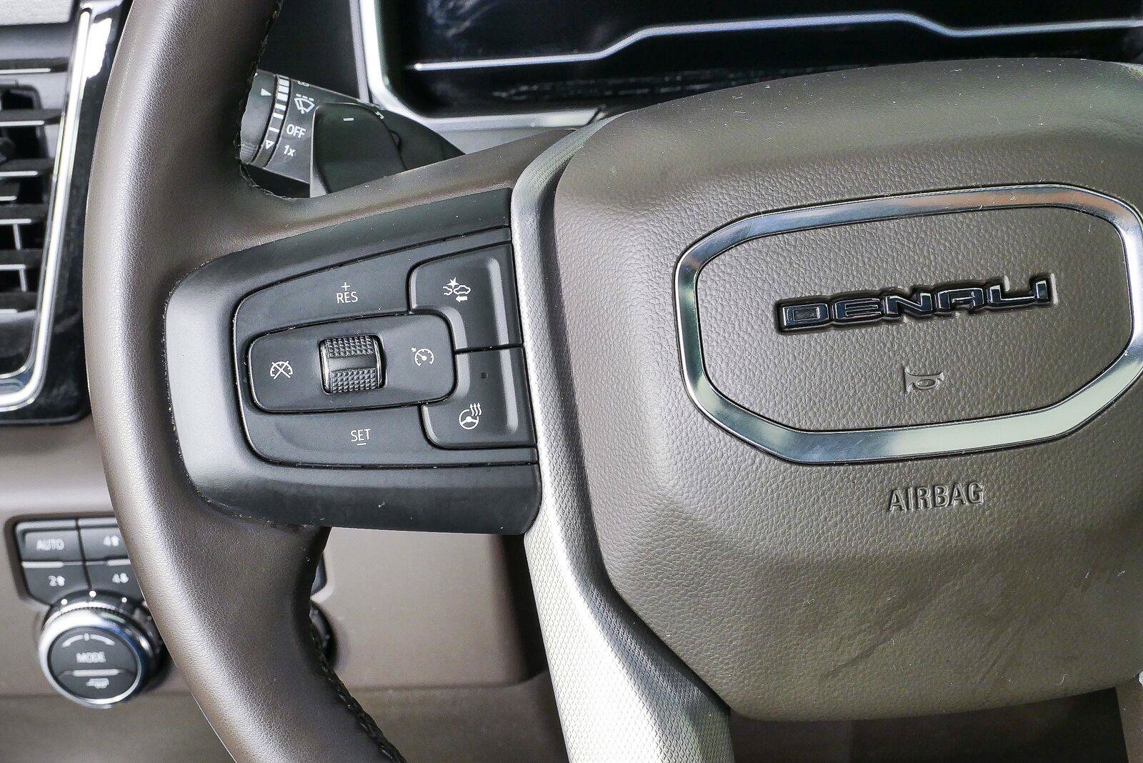 Used 2023 GMC Sierra 1500 Denali w/ Denali Reserve Package AWD/4WD image 11