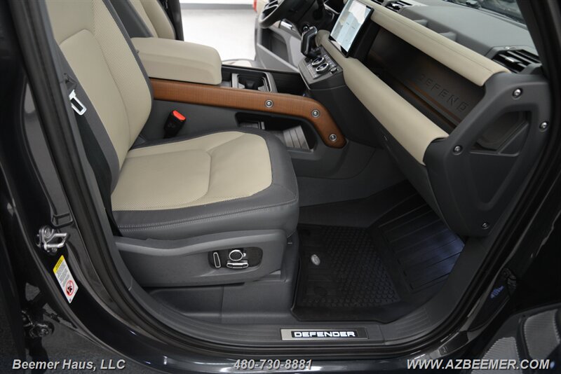 Used 2023 Land Rover Defender 130 X AWD/4WD image 21