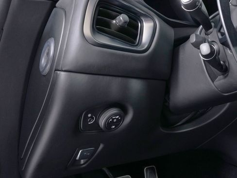 Used 2019 Aston Martin V8 Vantage Coupe RWD image 30