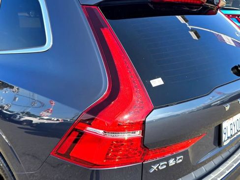 Used 2023 Volvo XC60 B5 Plus AWD/4WD image 25