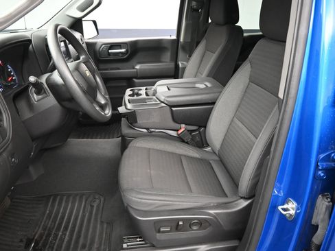 Used 2024 Chevrolet Silverado 1500 Custom image 5