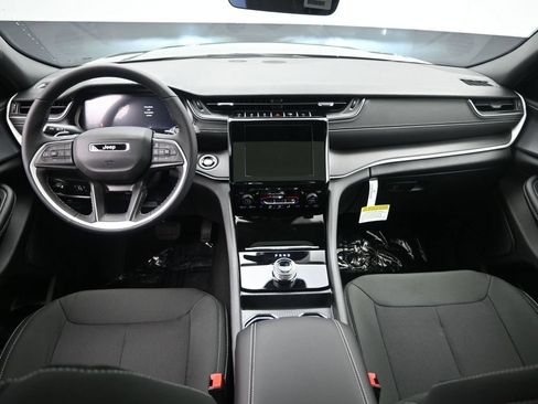 New 2026 Jeep Grand Cherokee Laredo X AWD/4WD image 25