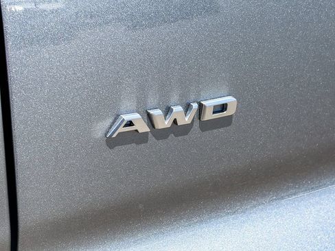 Certified 2024 Cadillac XT4 Premium Luxury AWD/4WD image 5