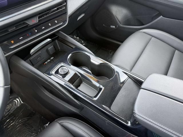 Used 2024 Buick Envision Preferred AWD/4WD image 30