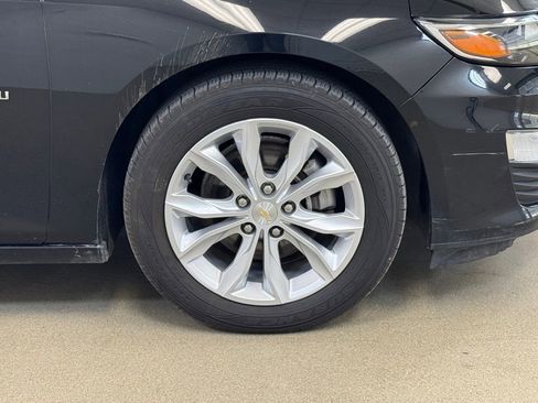 Used 2022 Chevrolet Malibu LT FWD image 4