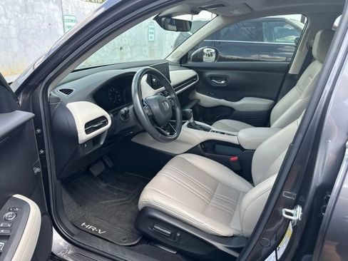 Certified 2024 Honda HR-V EX-L image 3