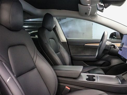 Used 2022 Tesla Model 3 RWD image 16