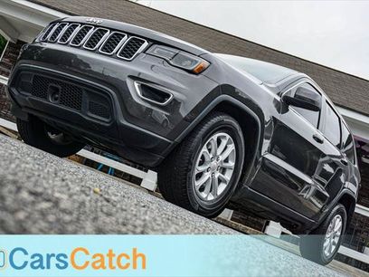 Used 2021 Jeep Grand Cherokee Laredo