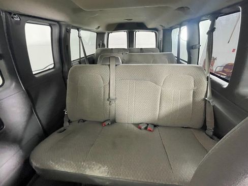 Used 2013 GMC Savana 2500 LT w/ LT Preferred Equipment Group RWD image 25