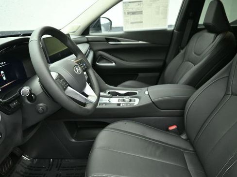 Certified 2025 INFINITI QX60 Luxe image 18